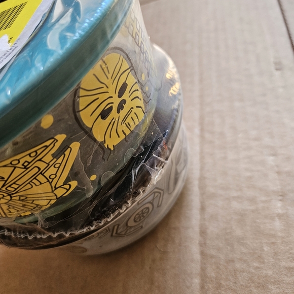 PYREX 4 Cup STARWARS BOWL SET NEW - Picture 4 of 7